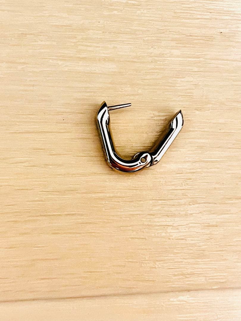 Louis Vuitton フープピアス