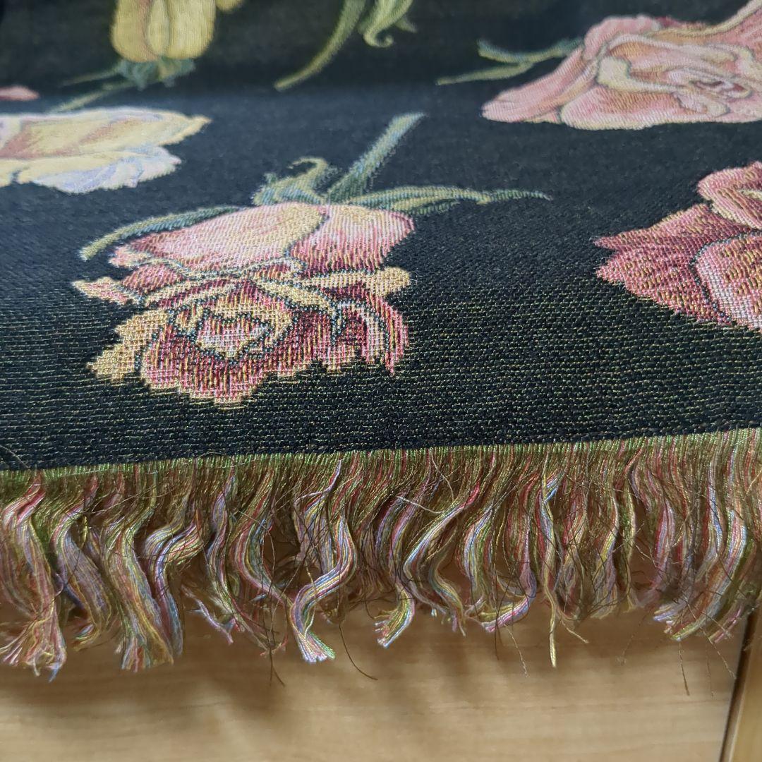 シンクビ− マルチカバー　バラ柄　ブラック　お値下げしました