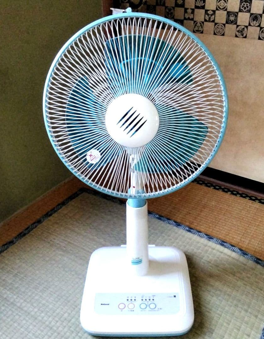 昭和レトロ「ナショナル 扇風機 f-c301b」1985年 - メルカリ