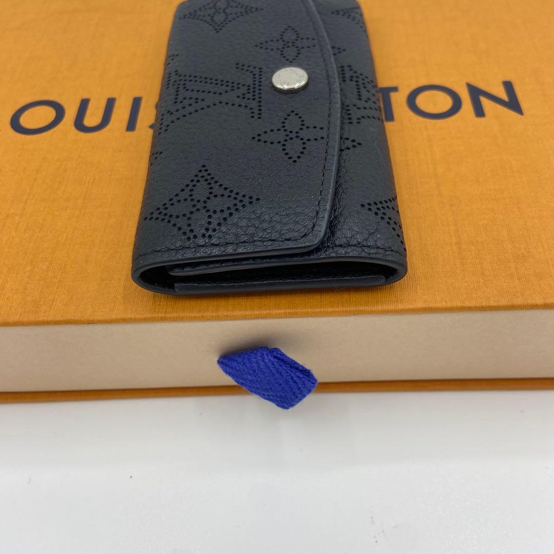 LOUIS VUITTON キーケース モノグラム パンチング ブラック