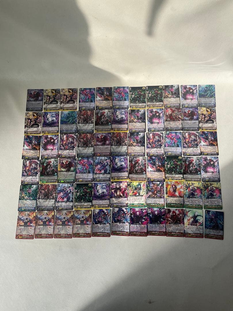 ヴァンガード カード ファイト 大量 2570枚 デッキ 11個 引退品 中古品