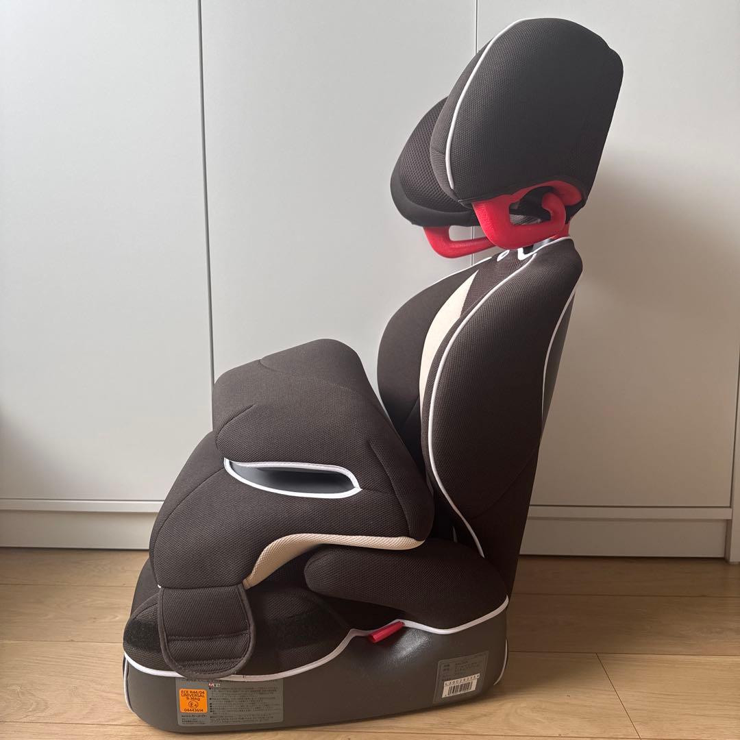 AILEBEBE サラット3ステップクワトロ　1歳からのジュニアシート