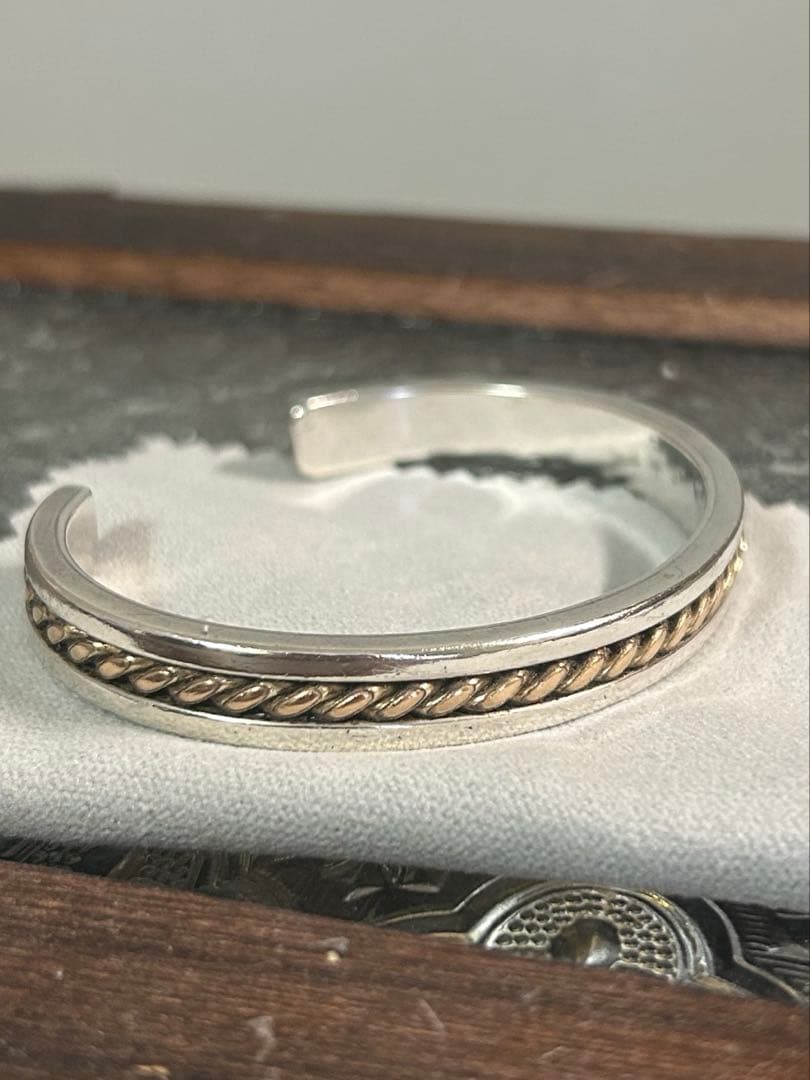 ナバホ シルバー バングル 925 スターリング12K Daniel Make - メルカリ