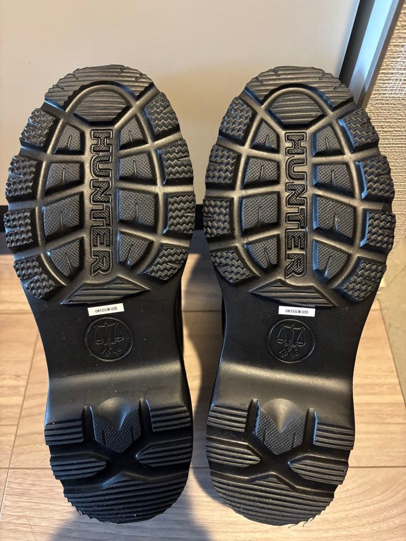 HUNTER エクスプローラー アンクル ジップ フラットフォームブーツ 22