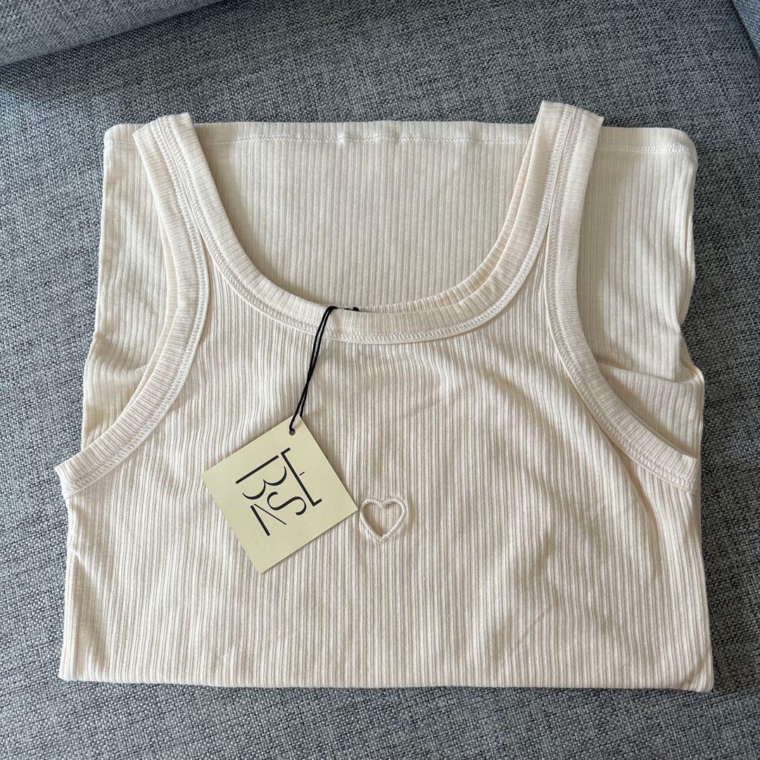 なー(o'ω'o) さん専用 baserange ハートタンク - メルカリ