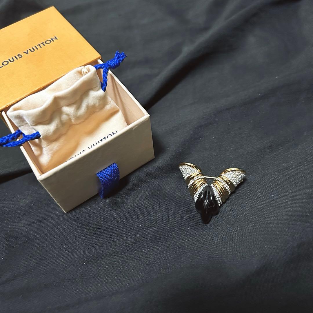 【正規品・美品】ルイヴィトン　ブローチ　ブローシュ　V