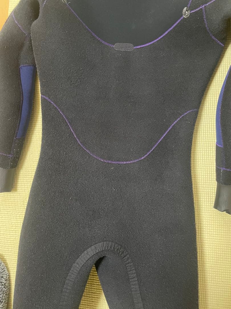 2022FWフルスーツセミドライ4/3mm hybrid u-zip - メルカリ
