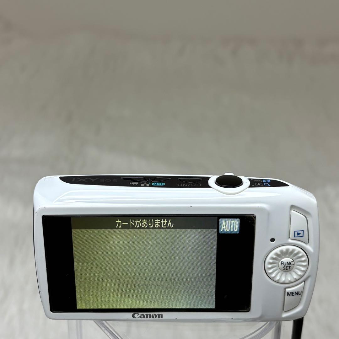 Canon カメラ　IXY 30S PC1473 充電器　ホワイト　コンデジ