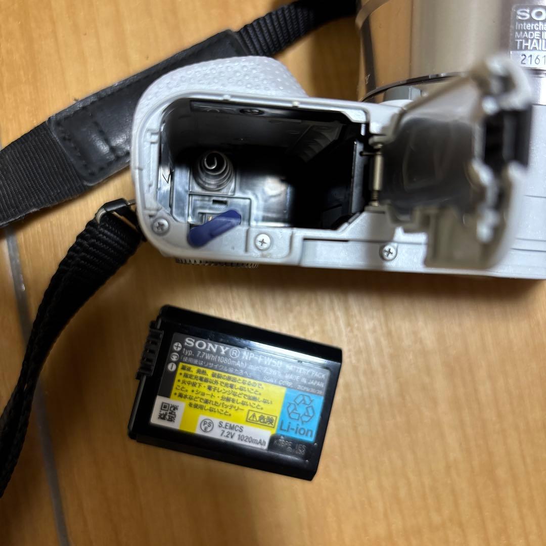 Sony NEX-3N ミラーレスカメラ ズームレンズ付き　ホワイト