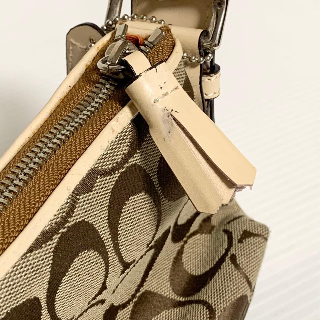 美品 COACH コーチ シグネチャー アクセサリーポーチ ハンドバッグ