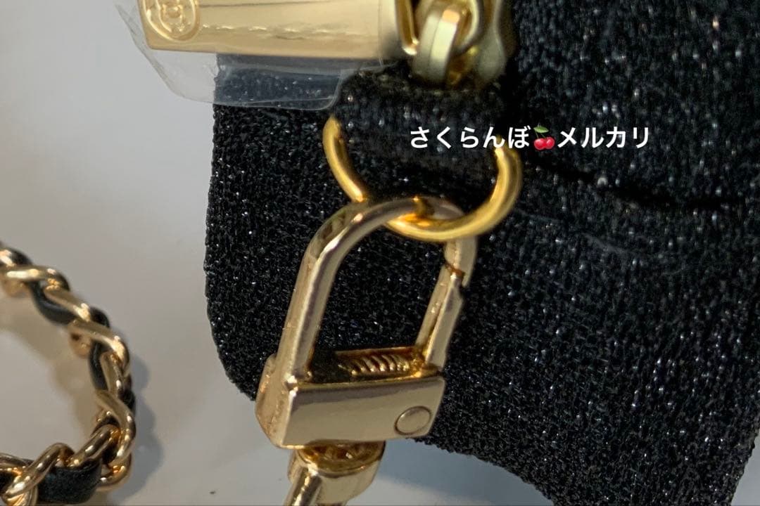 未*来様 CHANEL ノベルティ　ラメポーチ　ショルダーバッグ(新品未使用)