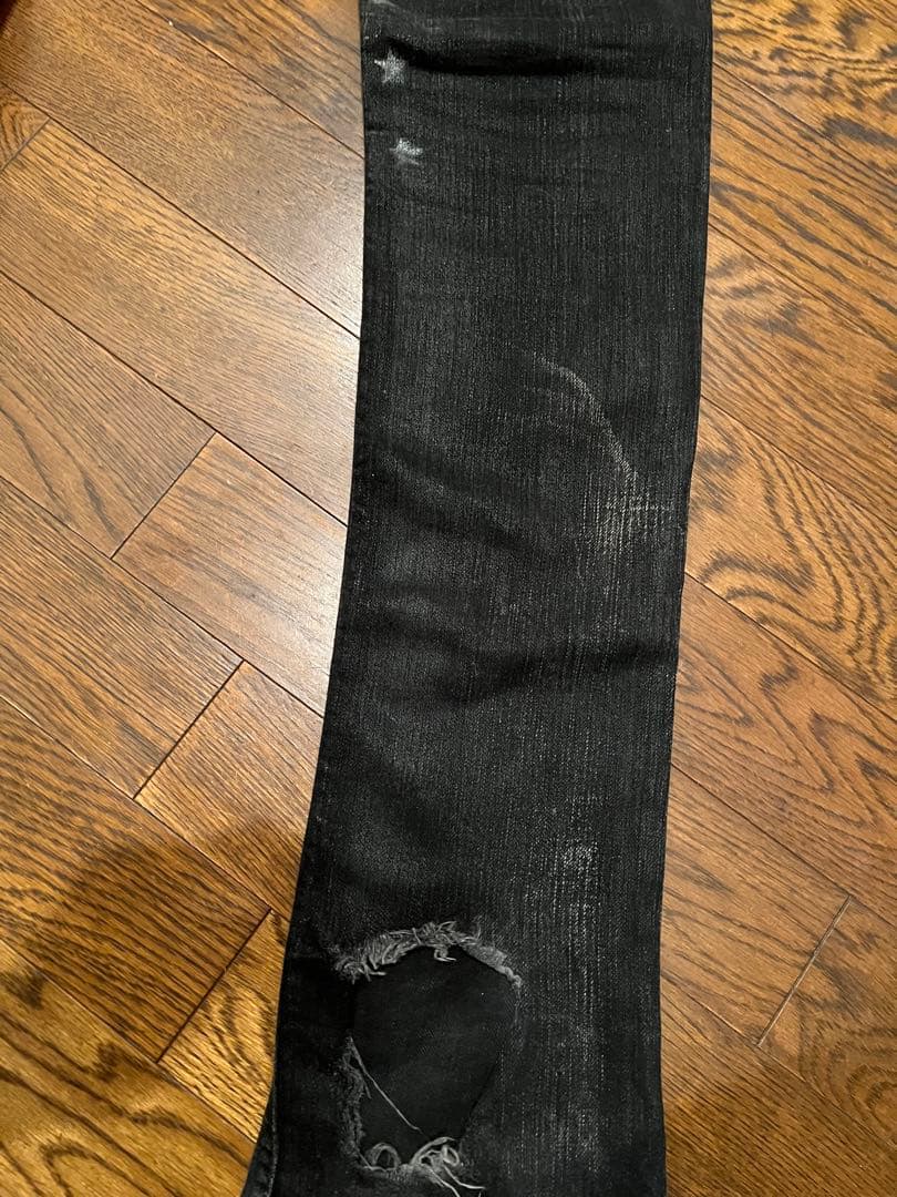 LGBダメージ加工 スリムフィット ブラックデニム