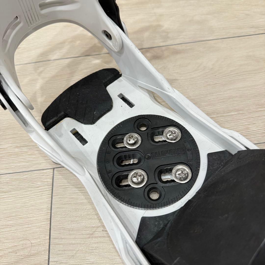 SALOMON RHYTHM ホワイト/ブラックスノーボードビンディング