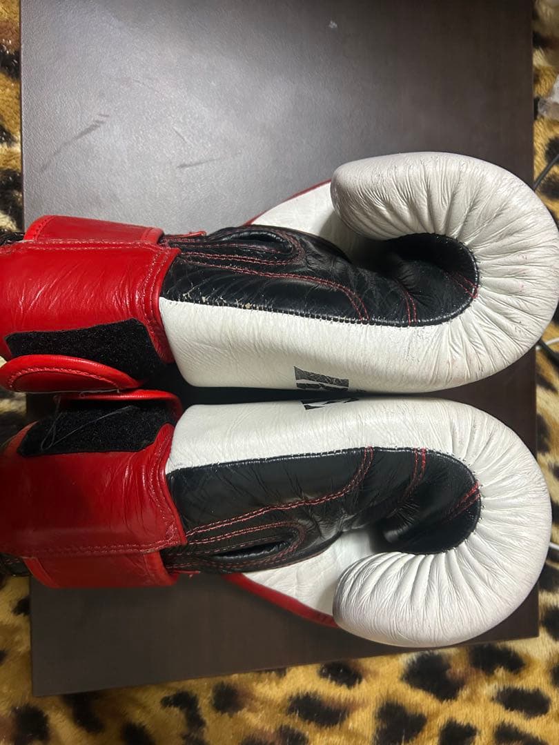 RISE×WINDYボクシンググローブ 10oz ホワイト/レッド - メルカリ