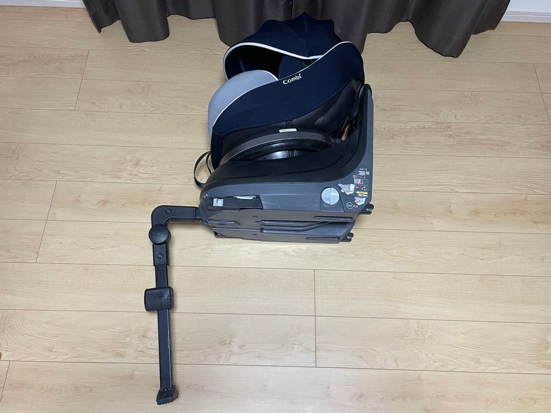 CombiグルムーブスマートISOFIXエッグショックJN-570ネイビー