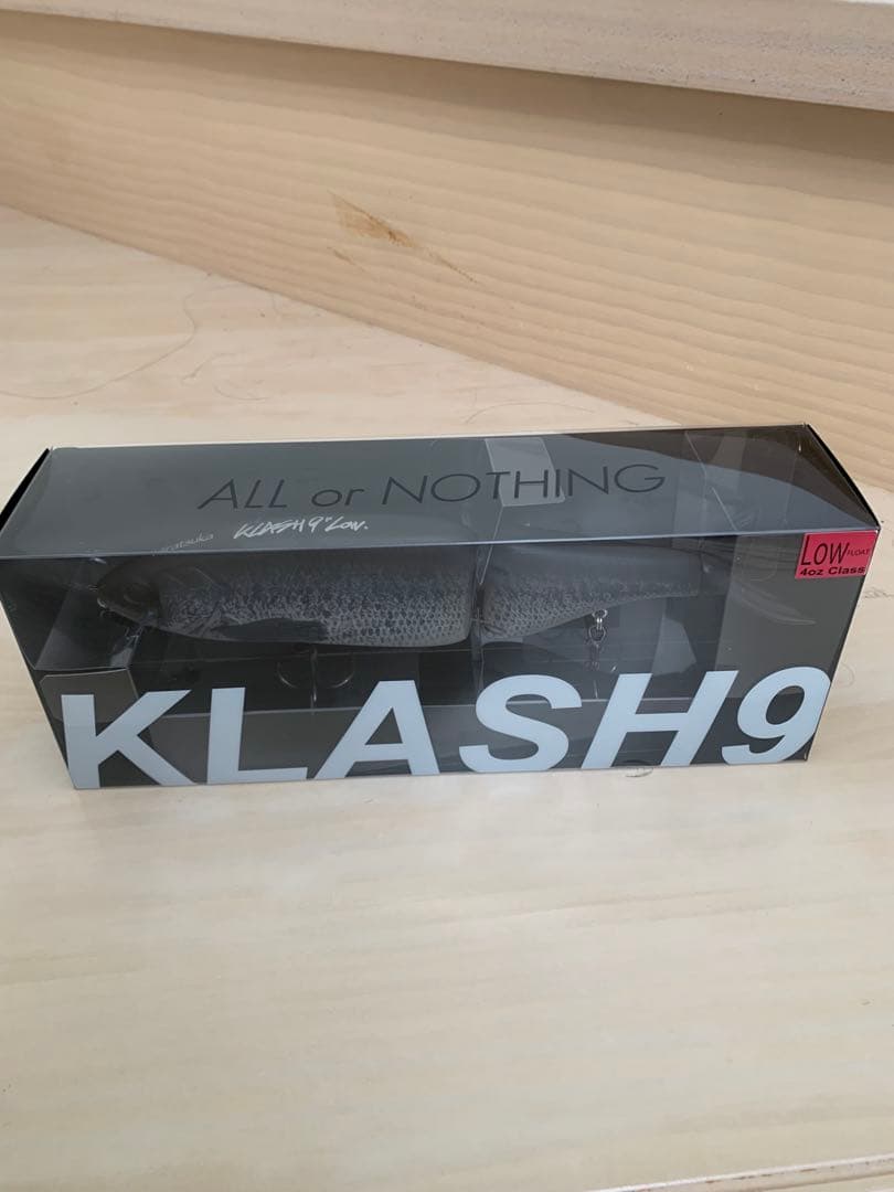 DRT クラッシュ9 モノクロ