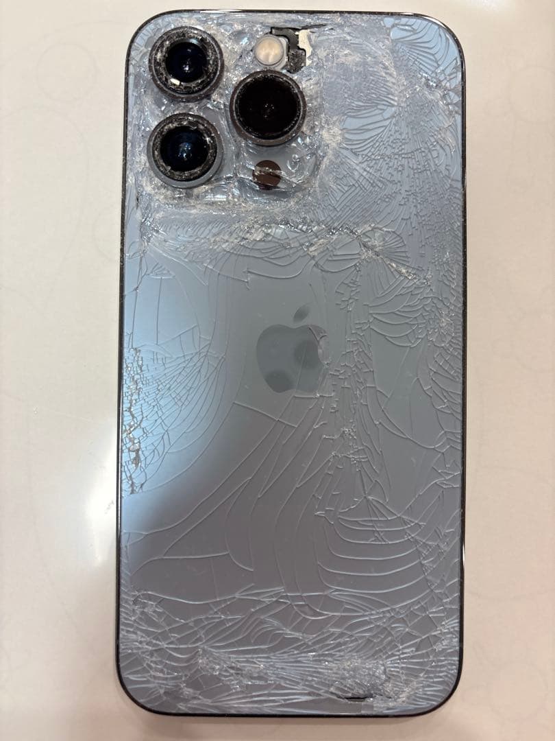 iPhone13Pro 128G 背面ガラス割れ カメラ起動・Face ID不可