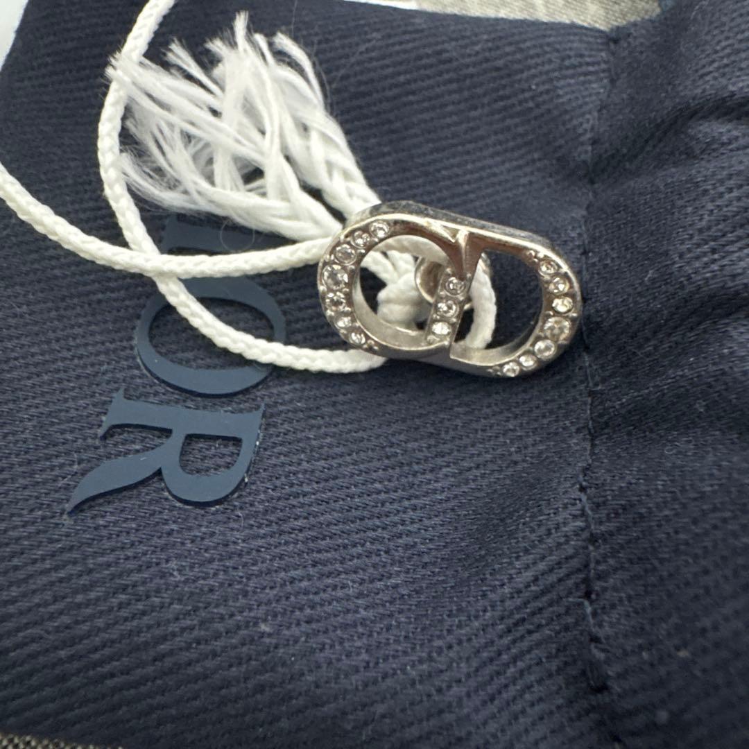 【新品未使用】片耳　DIOR ピアス