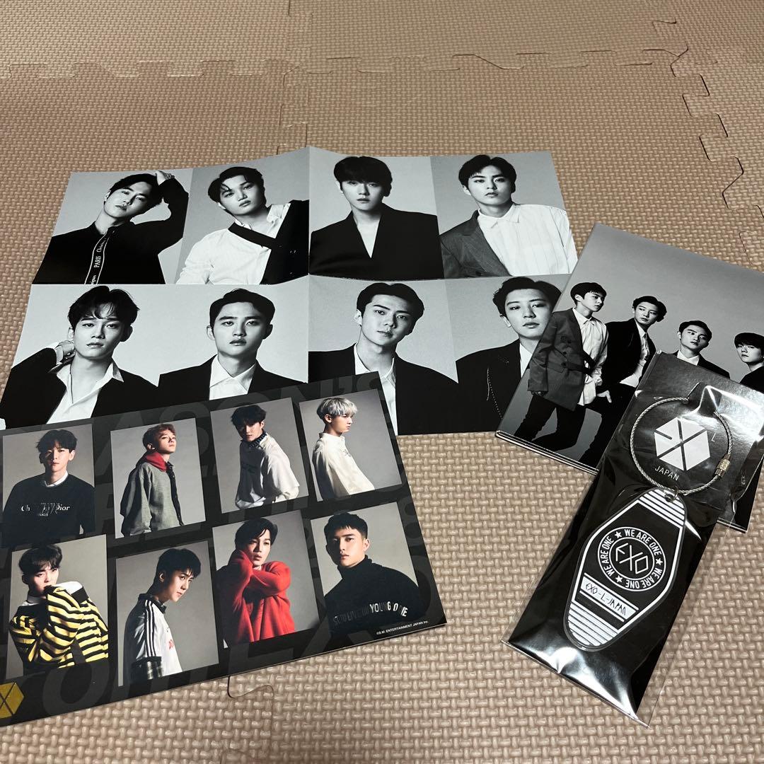 EXO フォトブック・ポストカード・ストラップセット - メルカリ