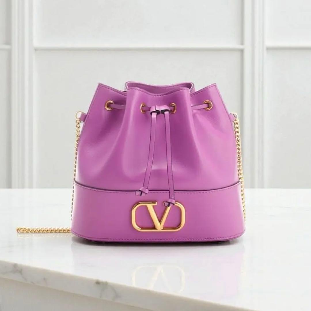 最終値下げ⭐︎【未使用品】VALENTINO ヴァレンティノ バッグ 上品