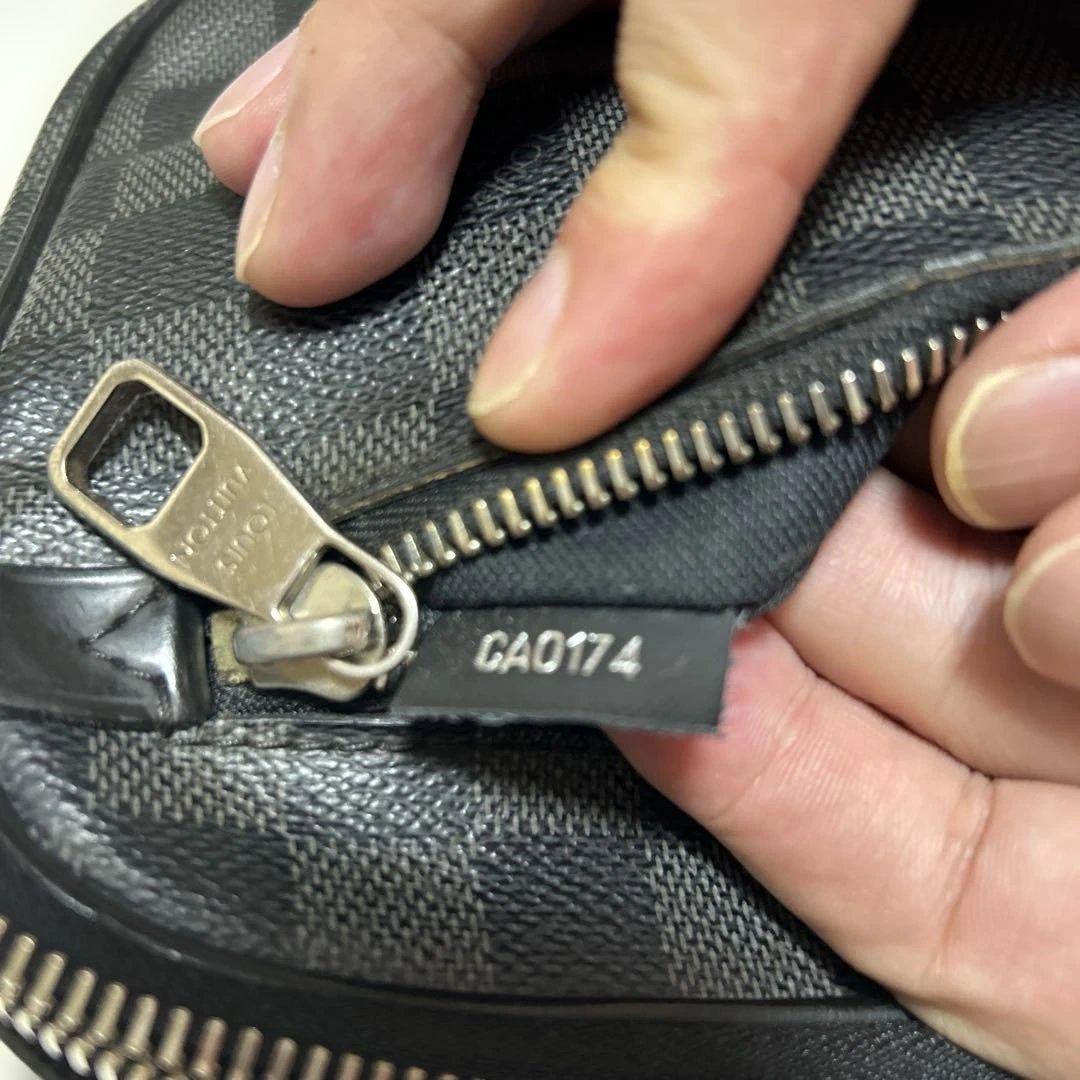 ルイ・ヴィトンボディバッグ ダミエ・グラフィット アンブレール