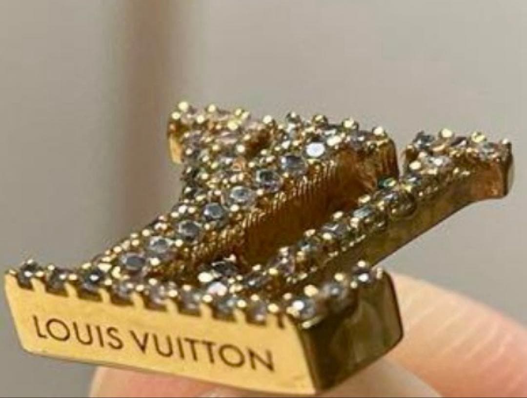 ルイヴィトン LVアイコニックピアス 片耳のみ