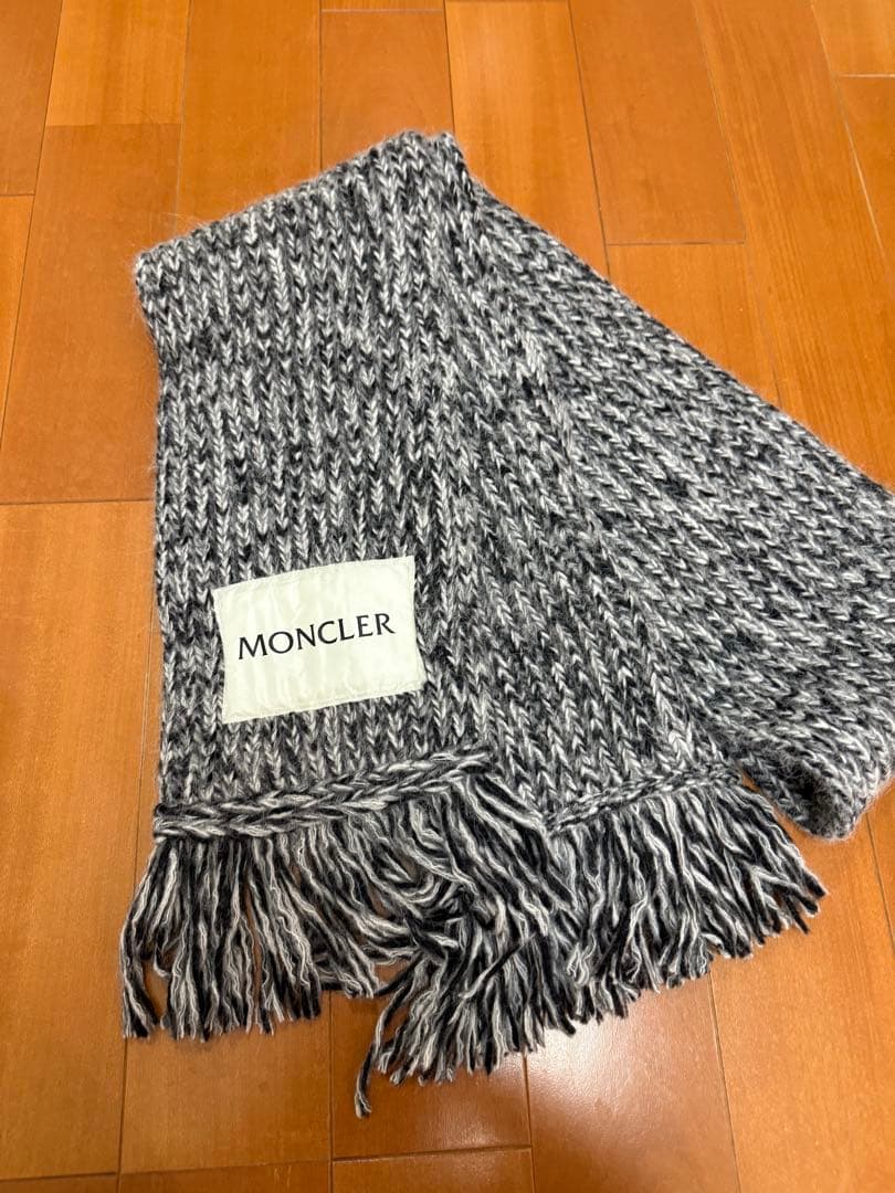 モンクレール正規品新品マフラー ⭐︎いさん専用⭐︎MONCLER ダウン