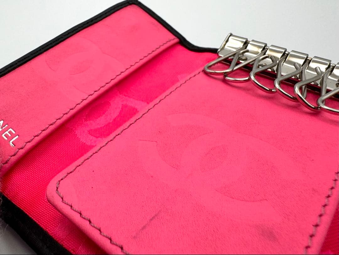 美品 CHANEL シャネル 6連キーケース マトラッセ カンボンライン