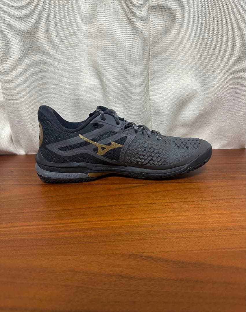 ミズノ　テニスシューズ
