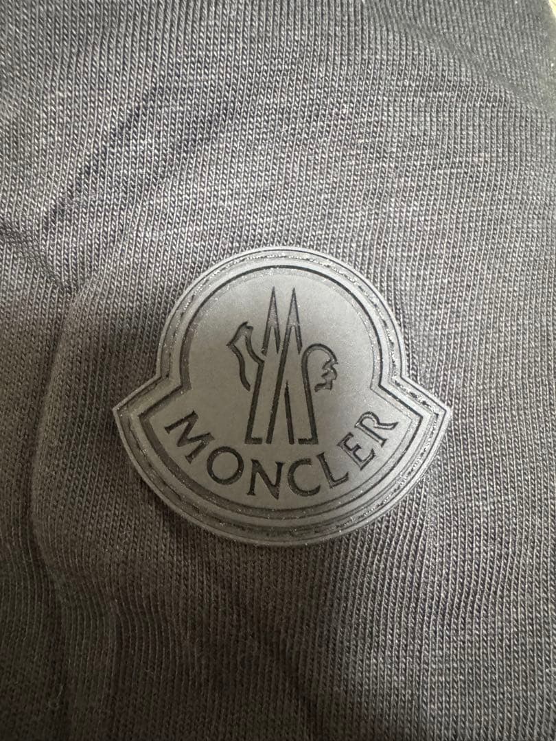 【新品未使用】MONCLER ブラック Tシャツ 1952 設立