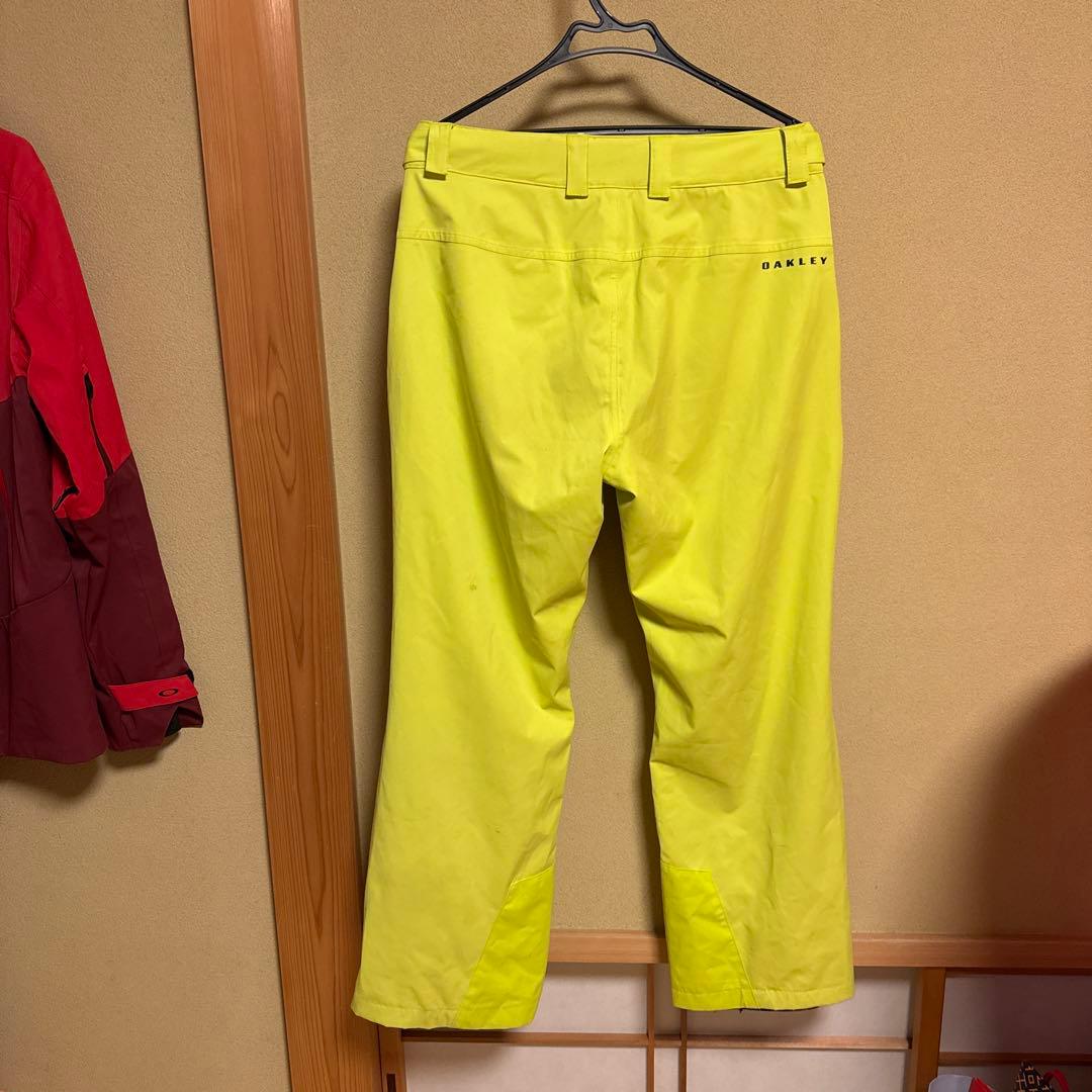 Oakley CRESCENT 2.0 SHELL 2L 10K上下