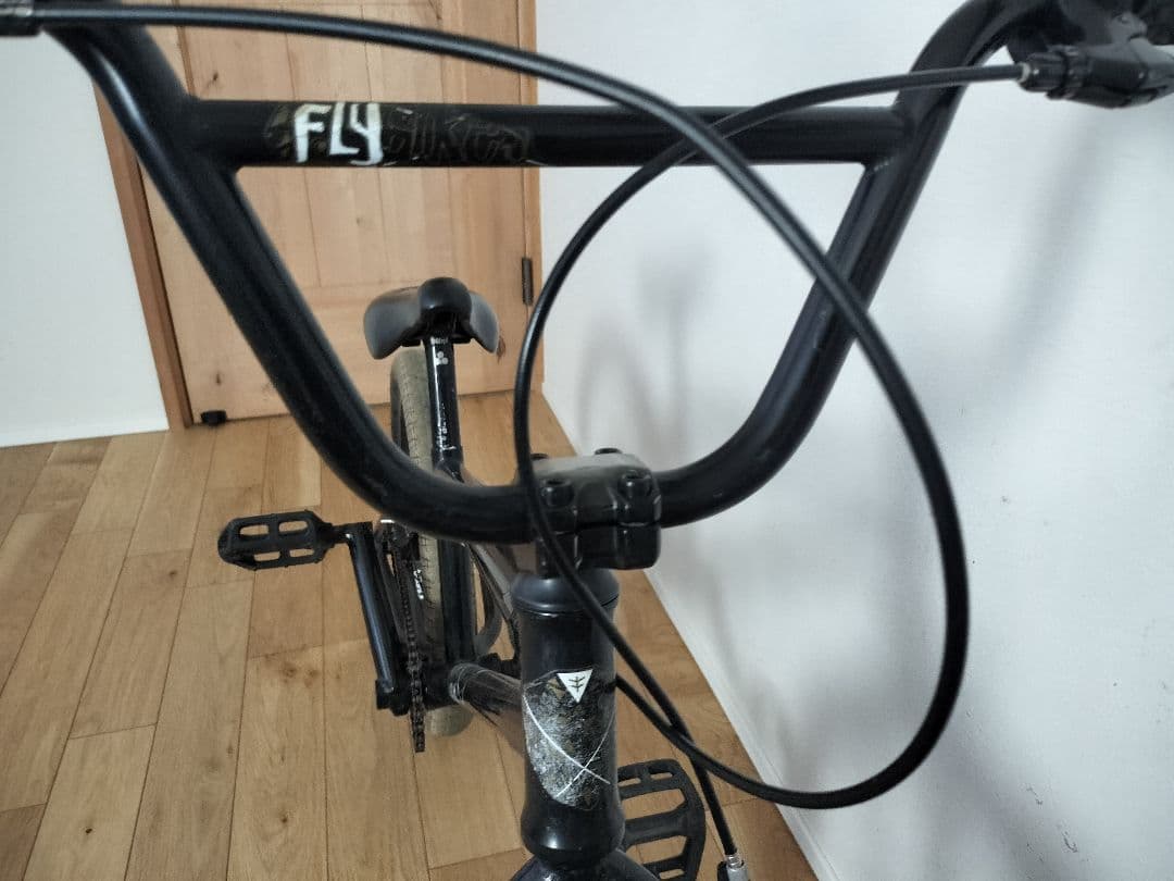 FLY NOVA BMXバイク ブラック 18インチ