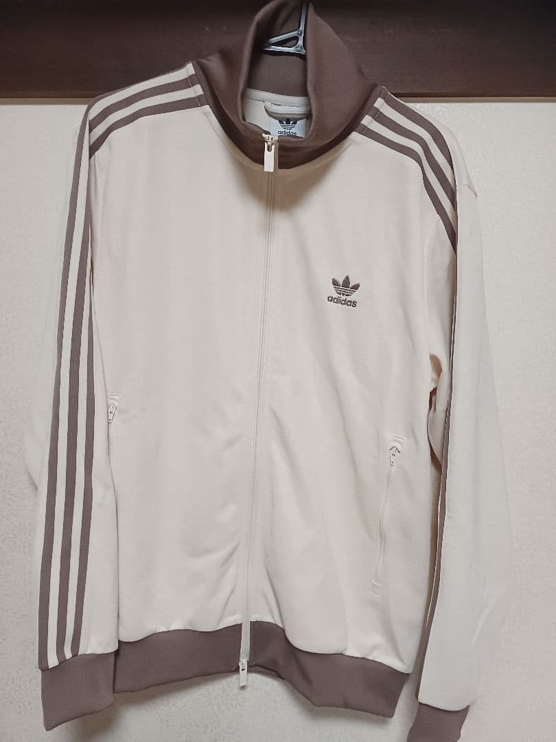 adidas ジップアップジャケット ホワイト/ブラウン 商品詳細カラー