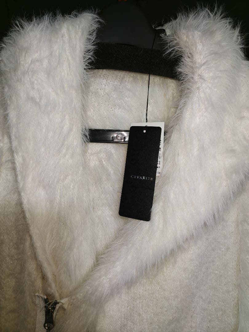 ホワイト フード付きファーコート civarize
