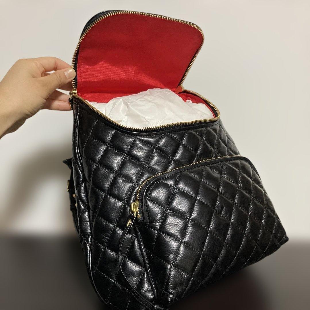 キルティング黒リュック