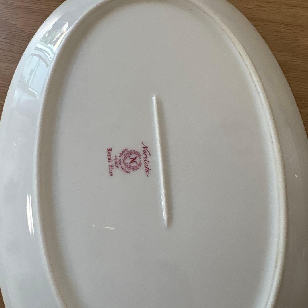 ノリタケ「ロイヤルブルー」シリーズの食器セット（全34点）