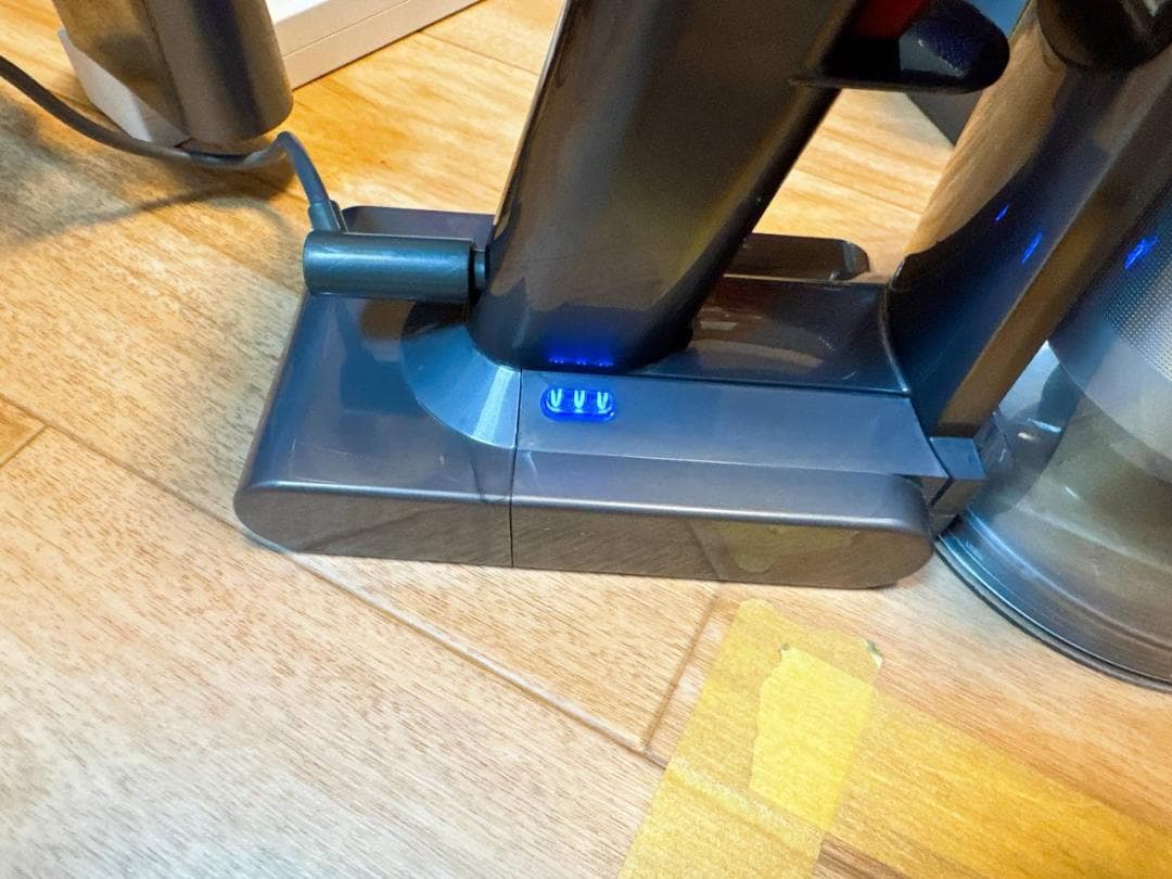 【分解洗浄済】397-ダイソン dyson SV25 掃除機 作動品