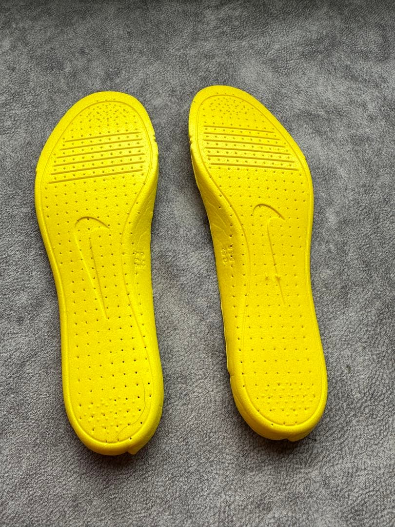 ナイキ マジスタ オーパス HG-E(ブラウン×蛍光イエロー) - メルカリ