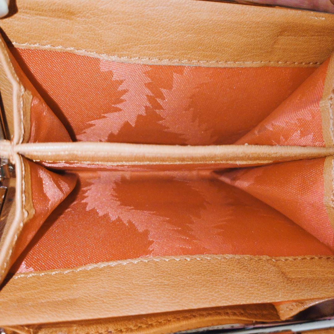 Vivienne Westwood　がま口二つ折り財布　オーヴ