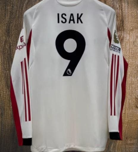 25/26 リヴァプール アウェイ 長袖 ユニフォーム イサク 9番