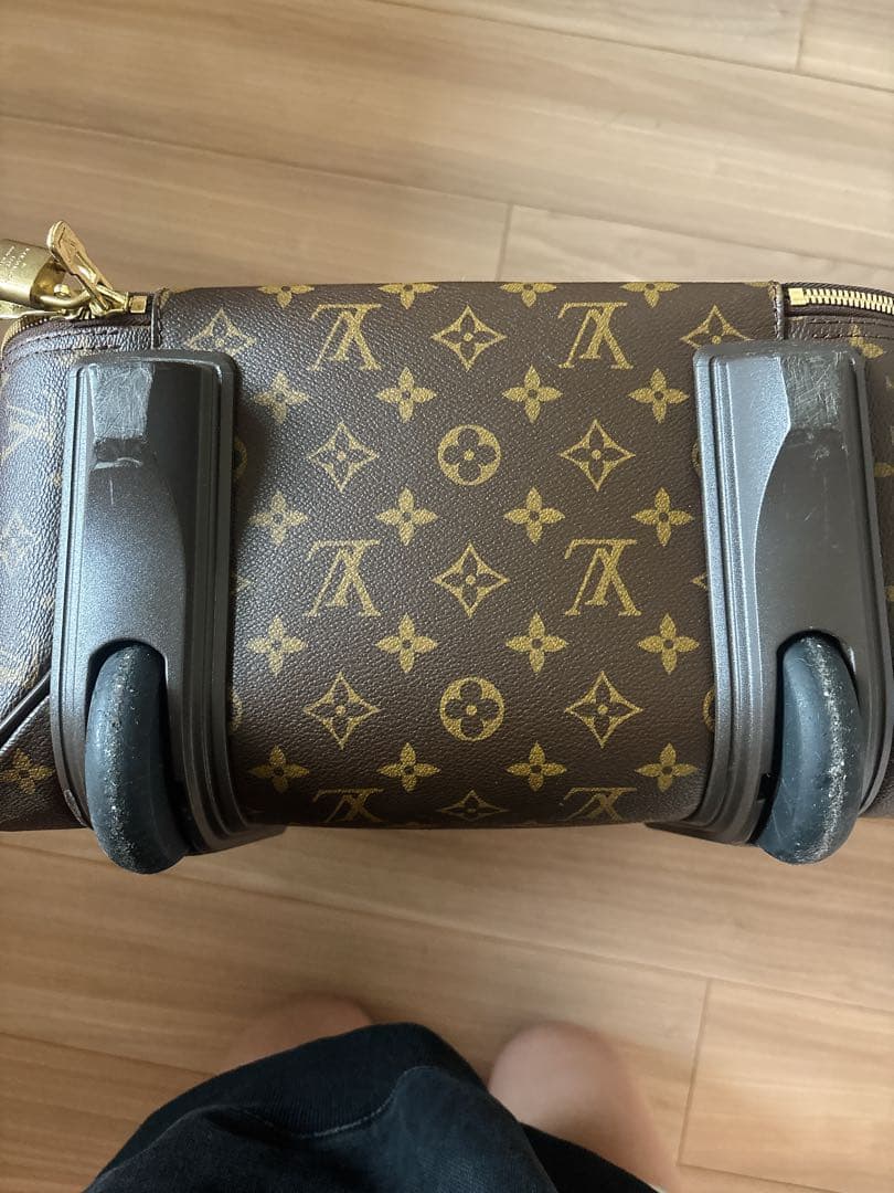 ちゃんはる様専用】Louis Vuitton 2輪キャリーケース