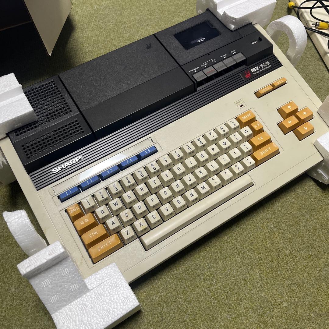 SHARP MZ-721 とNEC PC-9821 V166