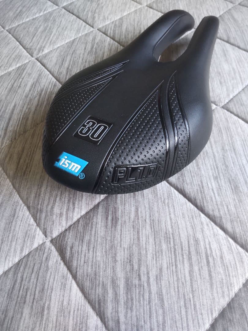 ism PL1.0 ロードバイクサドル