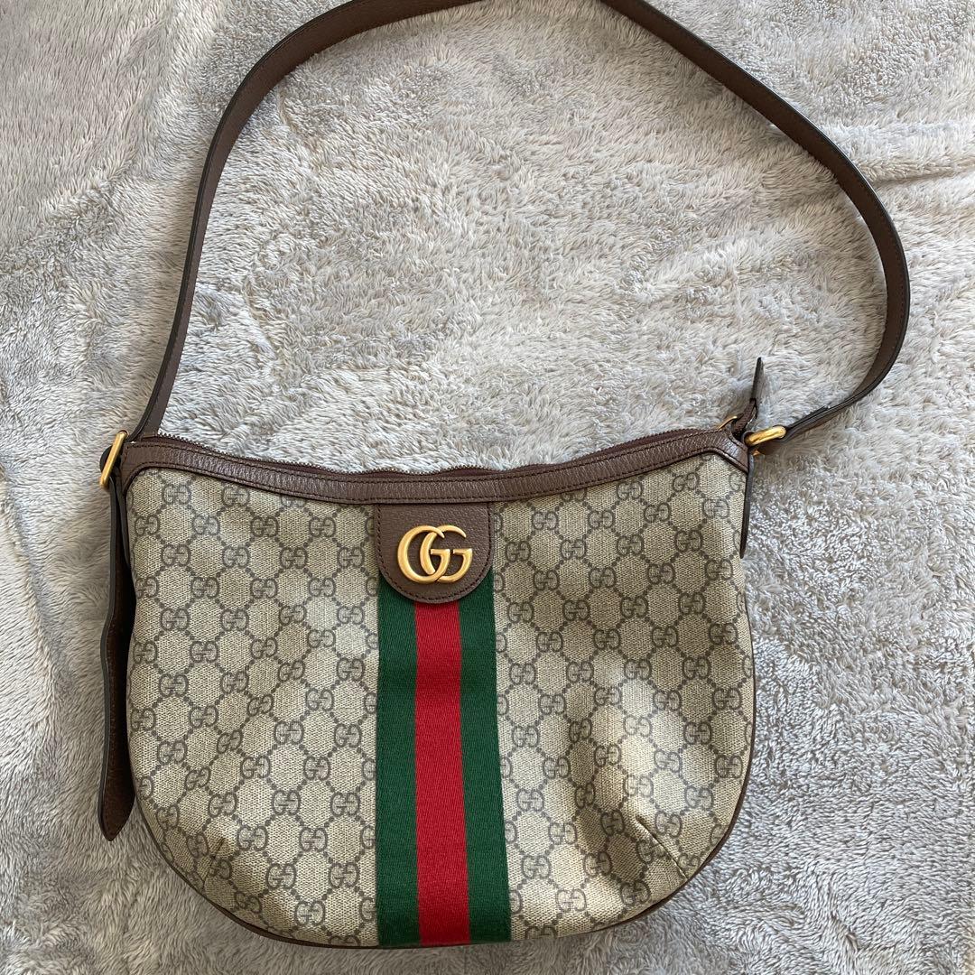 Gucci GGモノグラム ショルダーバッグ