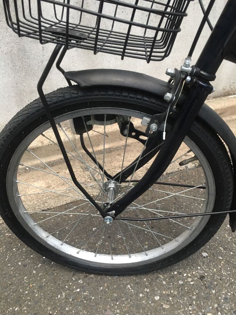 折り畳み自転車 整備済み 20インチ 自転車 チャリ ギヤ 6段 美品 黒 系