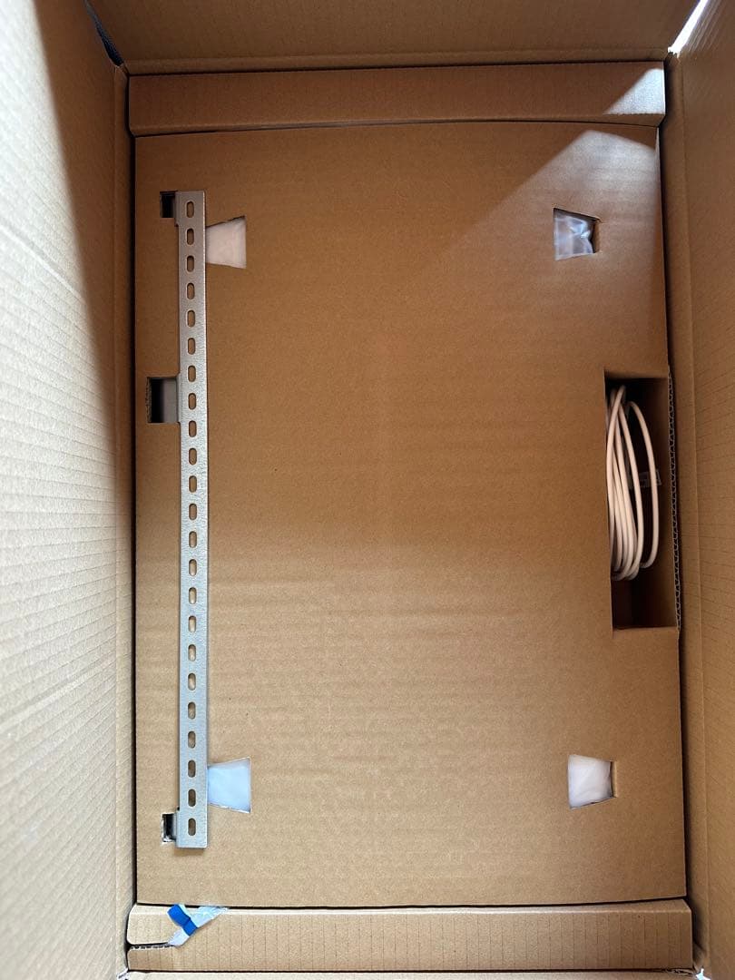 TOTO YTR1024BF 冷暖房機器　新品未使用　洗面