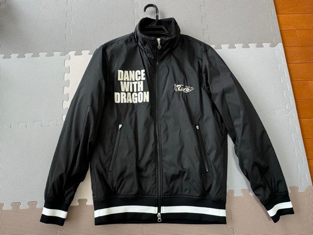 DANCE WITH DRAGONウィンドブレーカー