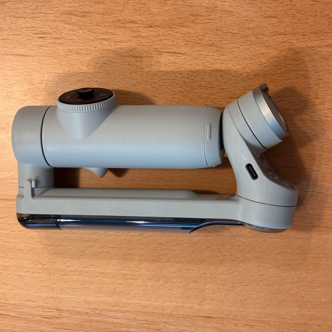 insta360Flow ストーングレー 【MagSafeマウント付属】