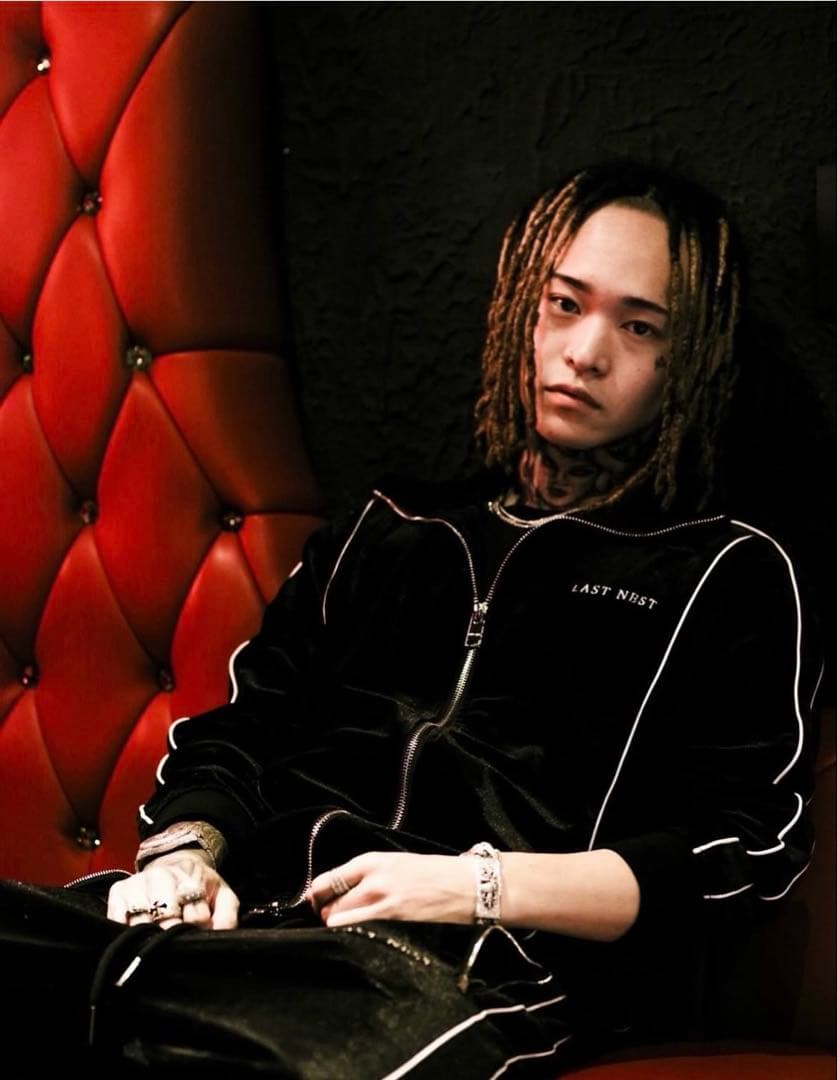 ヤングパトラ着用】GALLIS LASTNESTベロアセットアップ - メルカリ