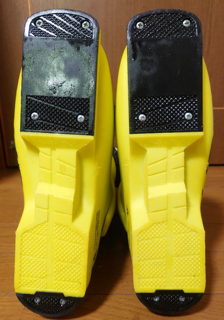 基礎系上級1級2級】Fischer RC4 130 25.0-25.5cm - スキーアウトレット